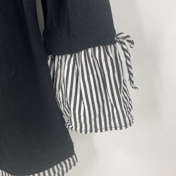 Jones NY black and white top with stripes medium - Picture 4 of 12